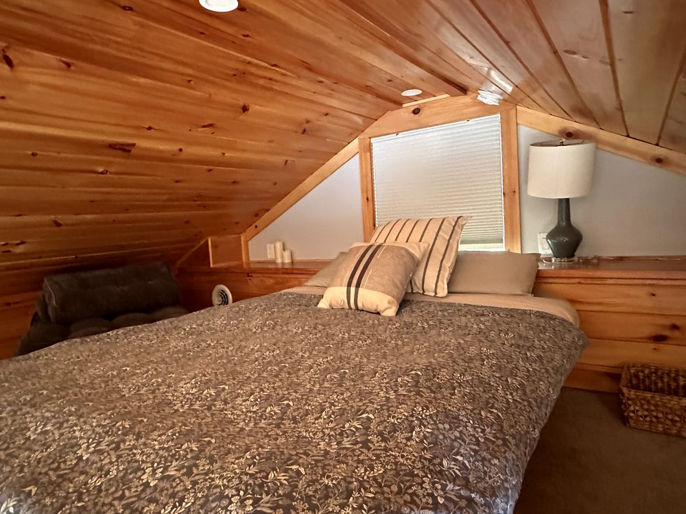 Brooklyn: bedroom
